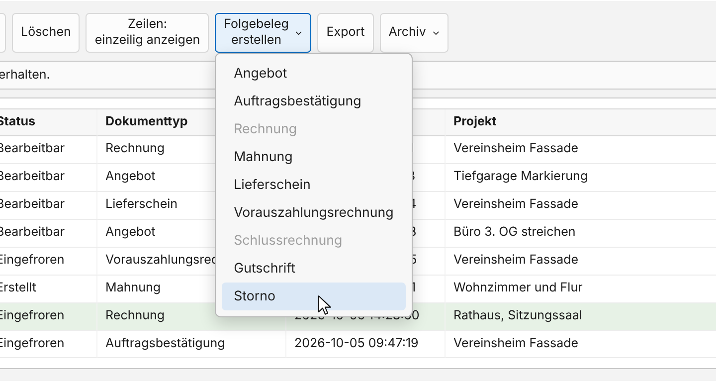 Dokumentliste mit angehakter festgeschriebener Rechnung (Status Eingefroren) und offenem Menü „Folgebeleg erstellen“; der Zeiger steht auf „Storno“