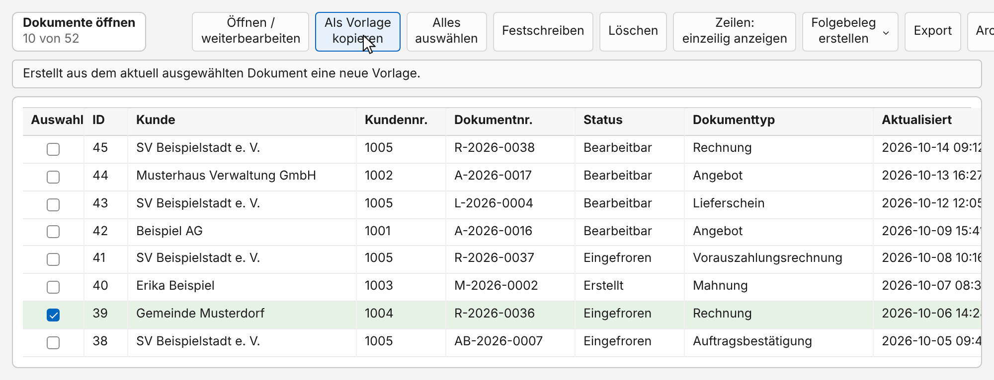 Dokumentliste mit einer angehakten festgeschriebenen Rechnung (Status „Eingefroren“); der Zeiger steht auf „Als Vorlage kopieren“, die Statuszeile erklärt den Knopf